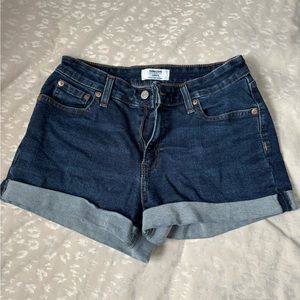 Denizen from Levi’s High Rise Shorts Size 29W or 8 in Women’s